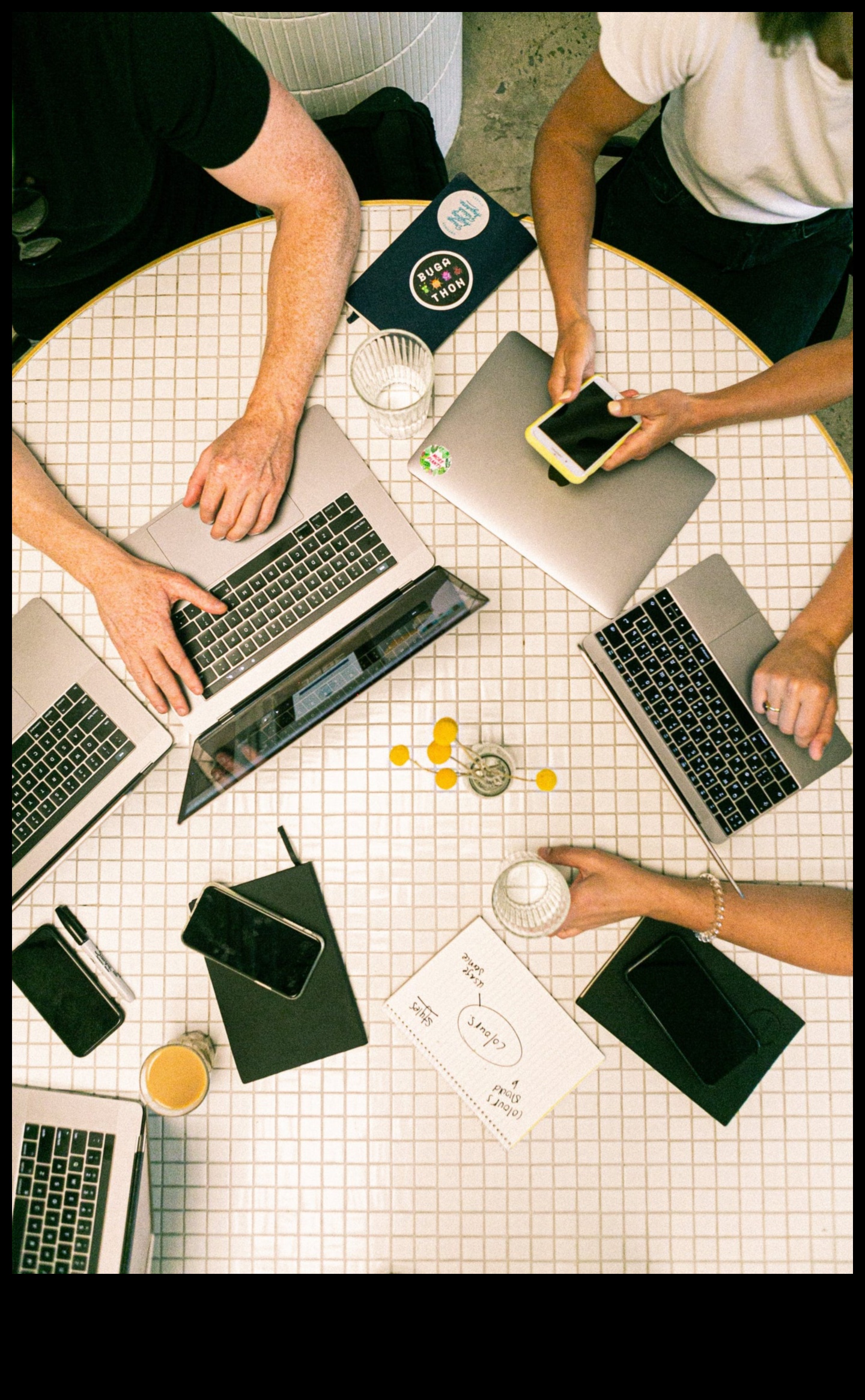 Πρωτοπόροι του αύριο Πώς οι καινοτομίες στις επιχειρηματικές τάσεις διαμορφώνουν το μέλλον 5 Trailblazing Tomorrow: Exploring Innovations in Business Trends