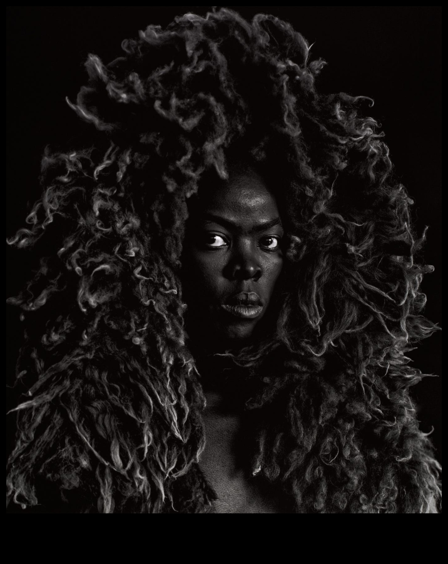 Πέρα από φίλτρα Πώς να δημιουργήσετε καλλιτεχνικές ιστορίες στην ψηφιακή φωτογραφία 1 Beyond Filters: Crafting Artistic Stories in Digital Photography